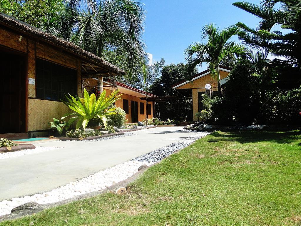 Susan'S Place Bed And Breakfast Puerto Princesa Bagian luar foto