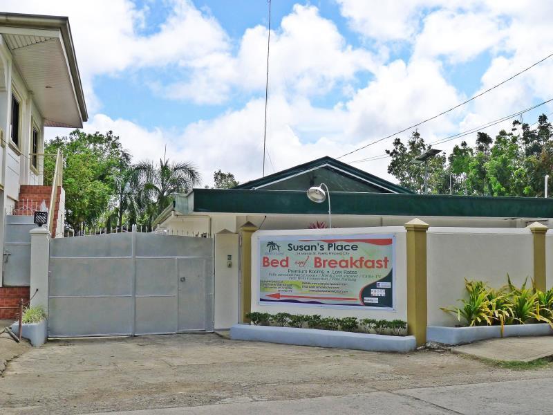 Susan'S Place Bed And Breakfast Puerto Princesa Bagian luar foto
