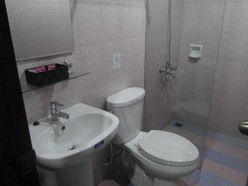 Susan'S Place Bed And Breakfast Puerto Princesa Bagian luar foto